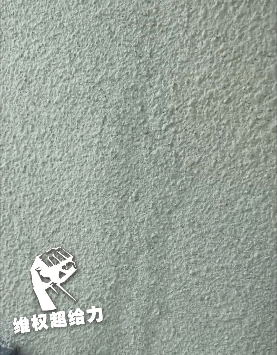 DƬ